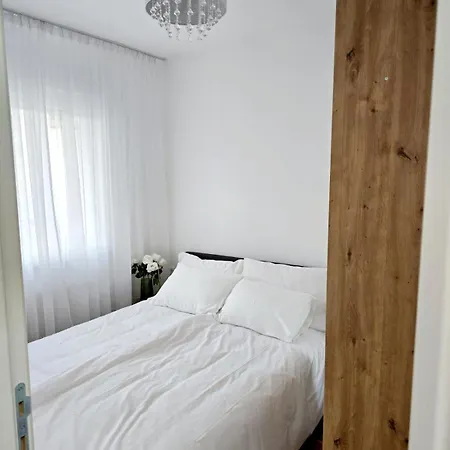 A Lux Apartman Banja Luka Exterior photo